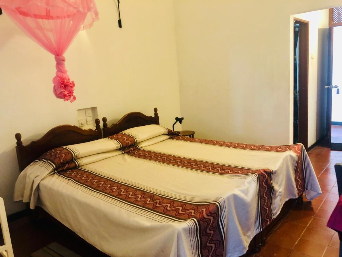 Hotel Hemadan Бентота Екстер'єр фото