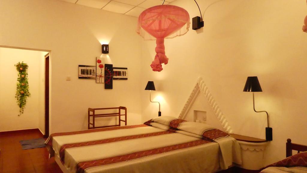 Hotel Hemadan Бентота Екстер'єр фото
